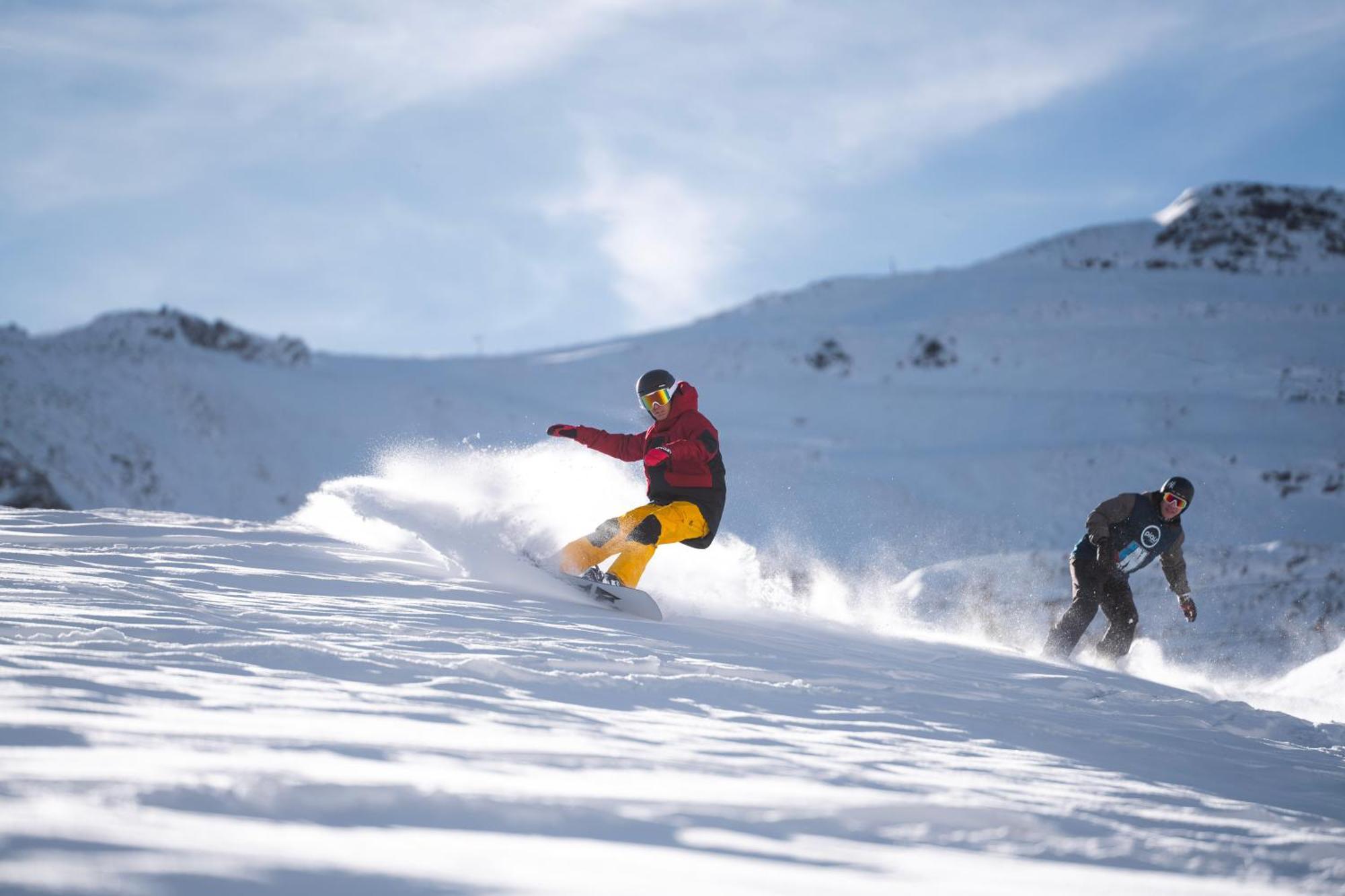 Hotel & Spa Monasterio De ボルタニャ エクステリア 写真 Snowboarding at the 2006 Olympics